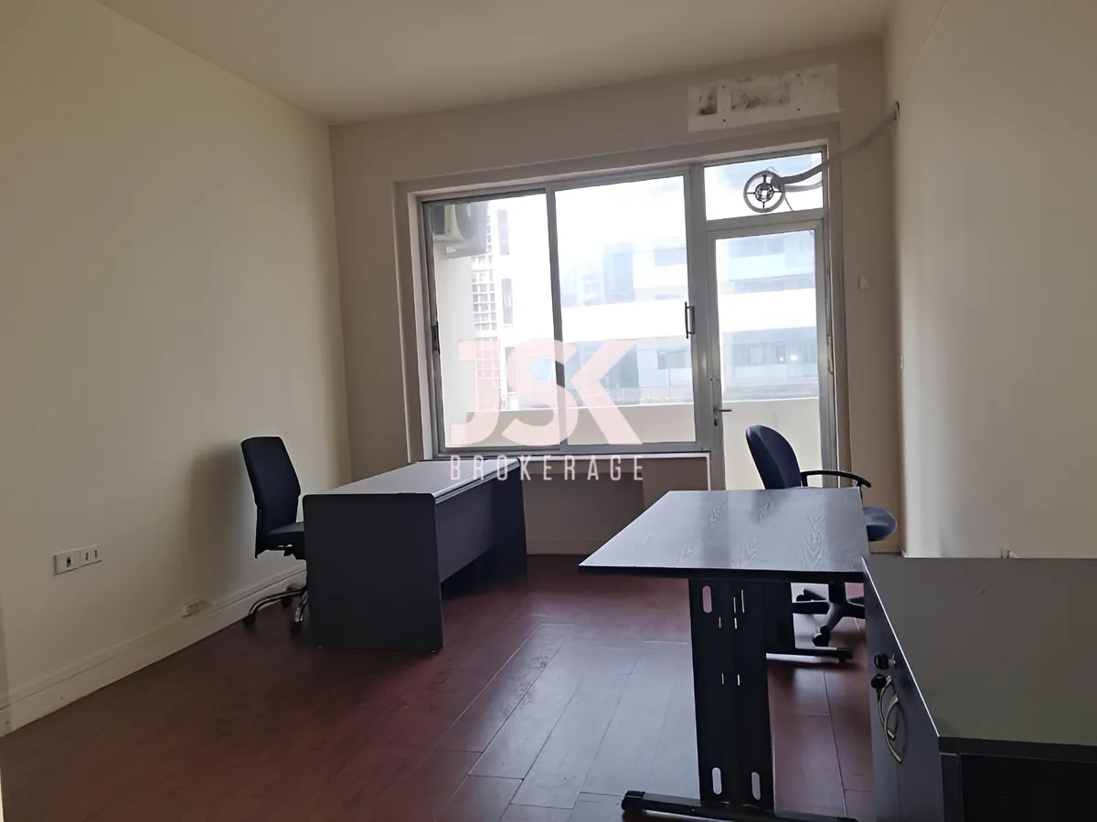 Office for rent in Verdun, Beirut, Lebanon
