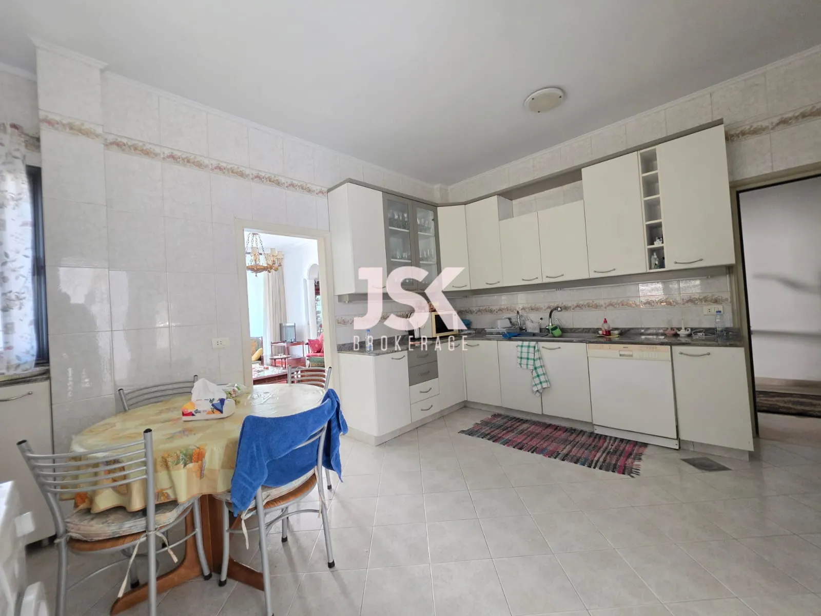 Apartment for Rent in Mar Takla