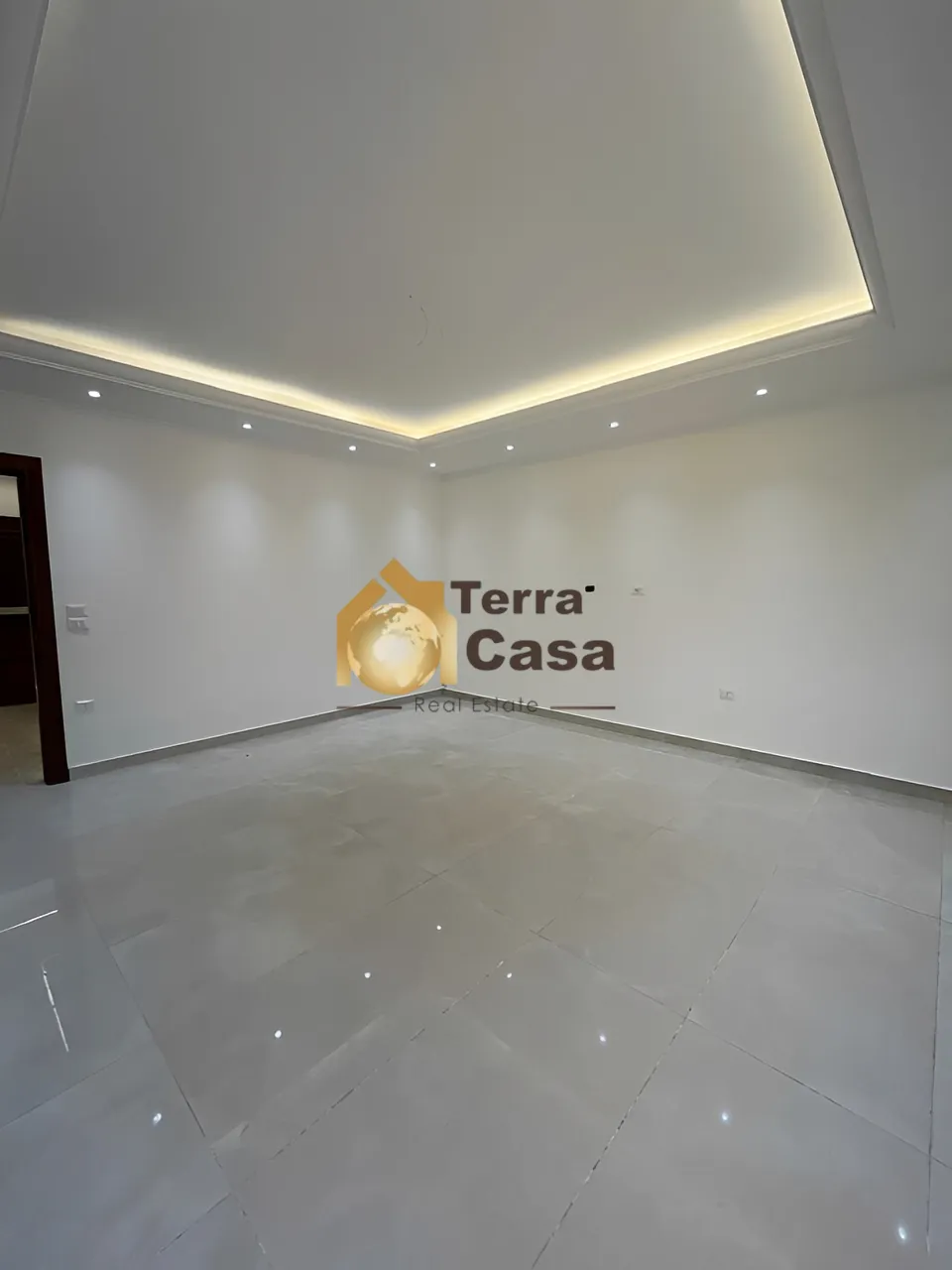 Apartment for Sale in Ksara - 3 bed, 3 bath
