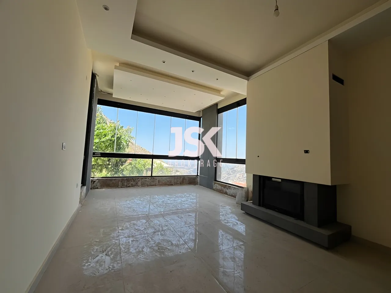 Apartment for Sale in Koura - 3 bed, 3 bath