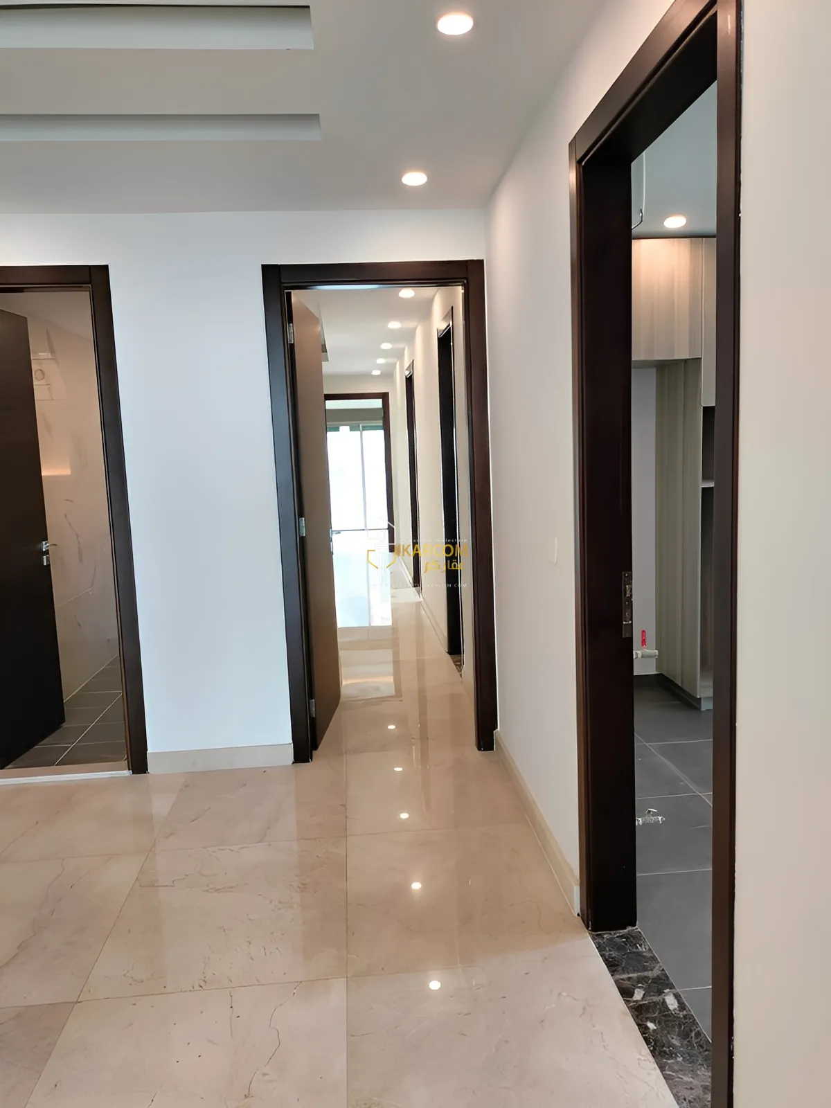 Apartment for sale in Sahel Aalma - 3 bed, 5 bath