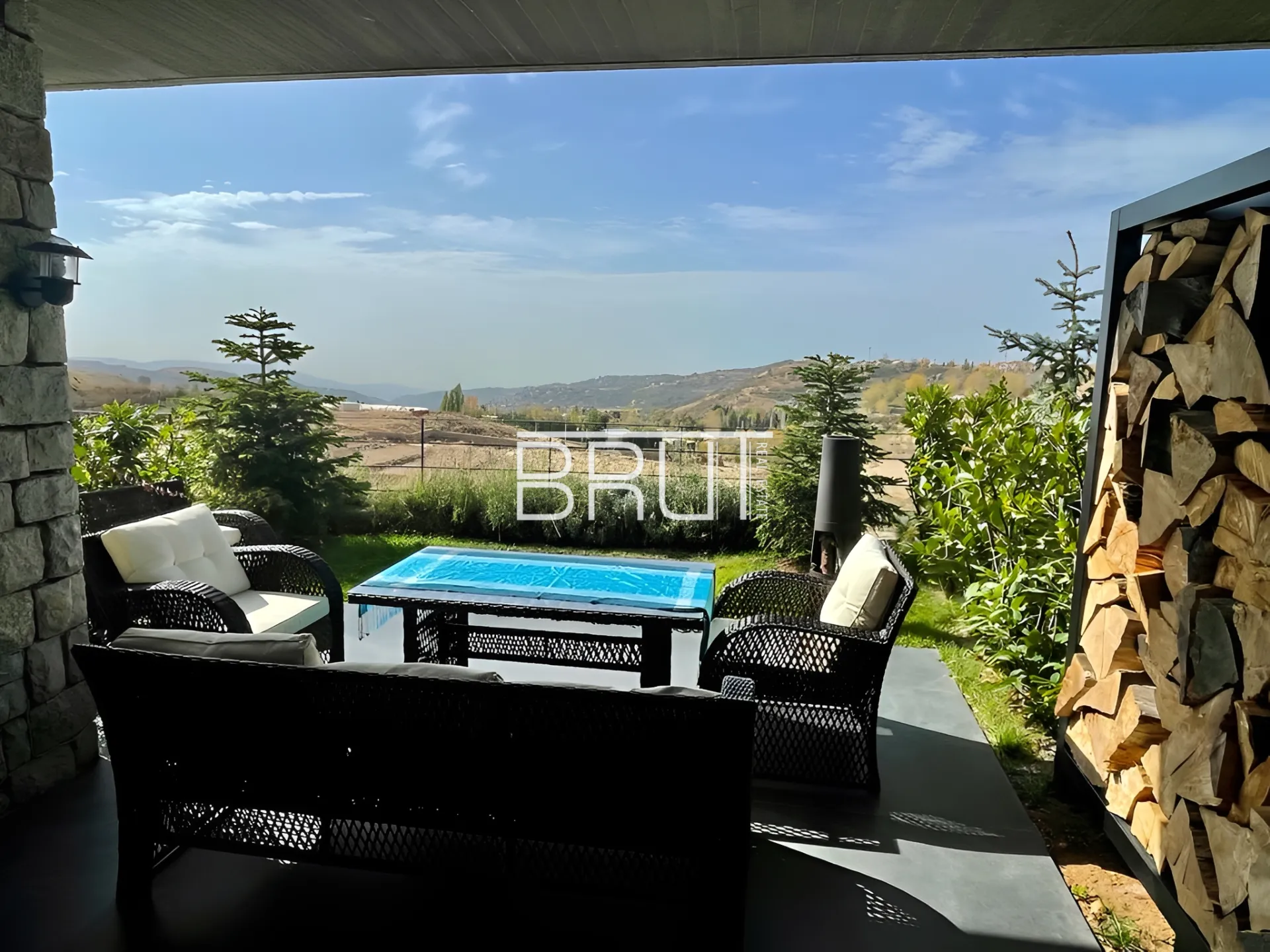 Chalet for Sale in Kfardebian - 2 bed, 3 bath