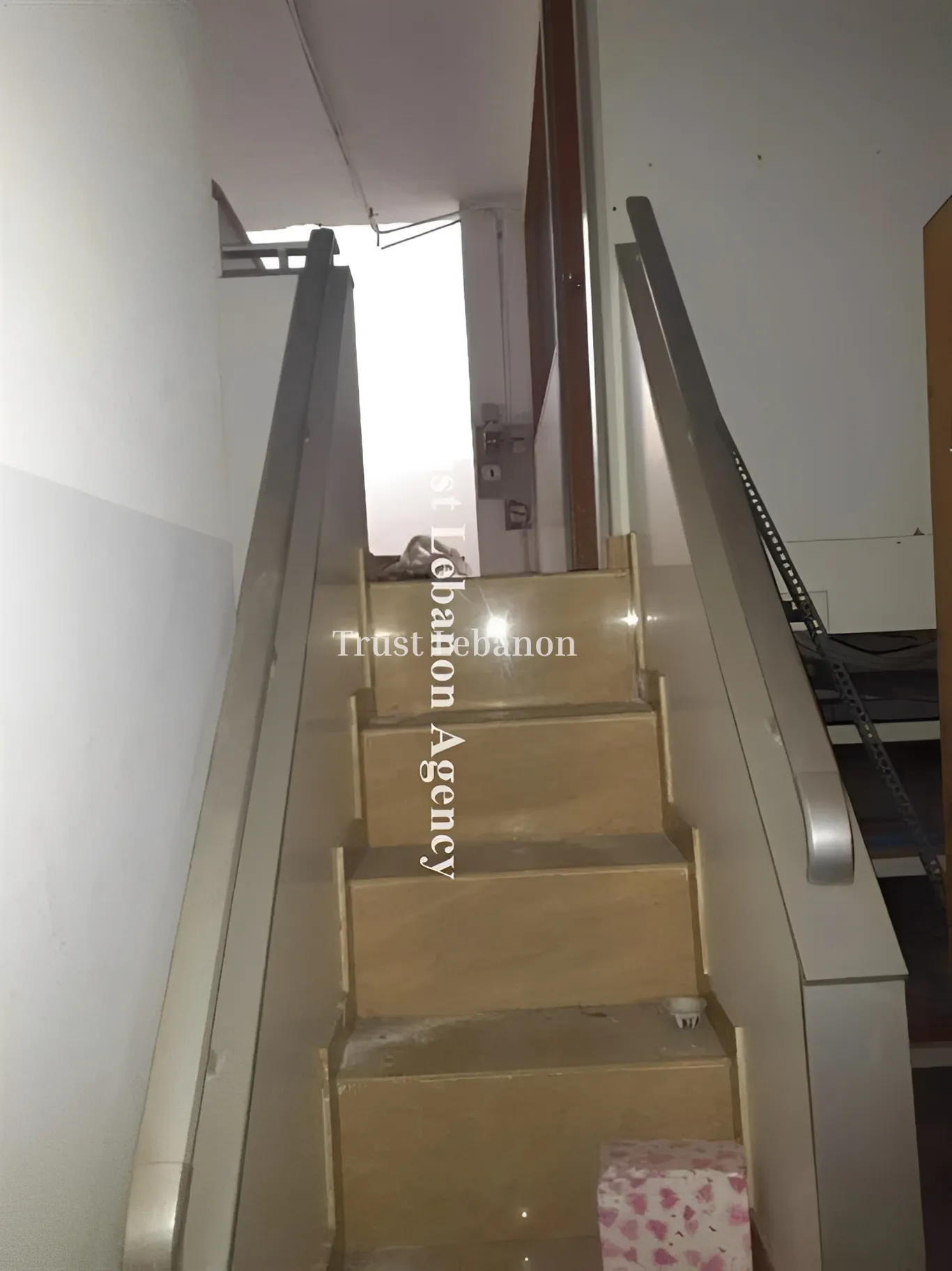 Warehouse for sale in Dekwaneh, Lebanon