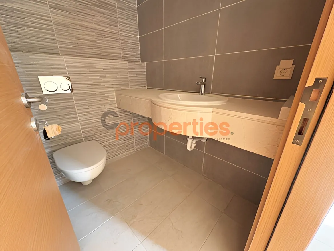 Apartment for Rent in Louaizeh