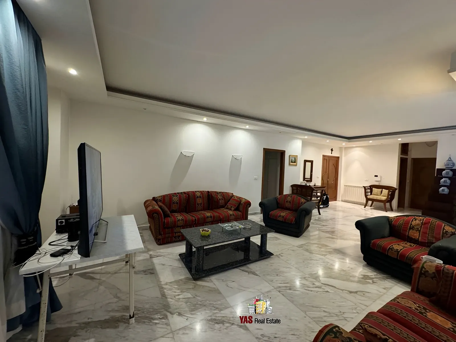 Apartment for Sale in Ballouneh