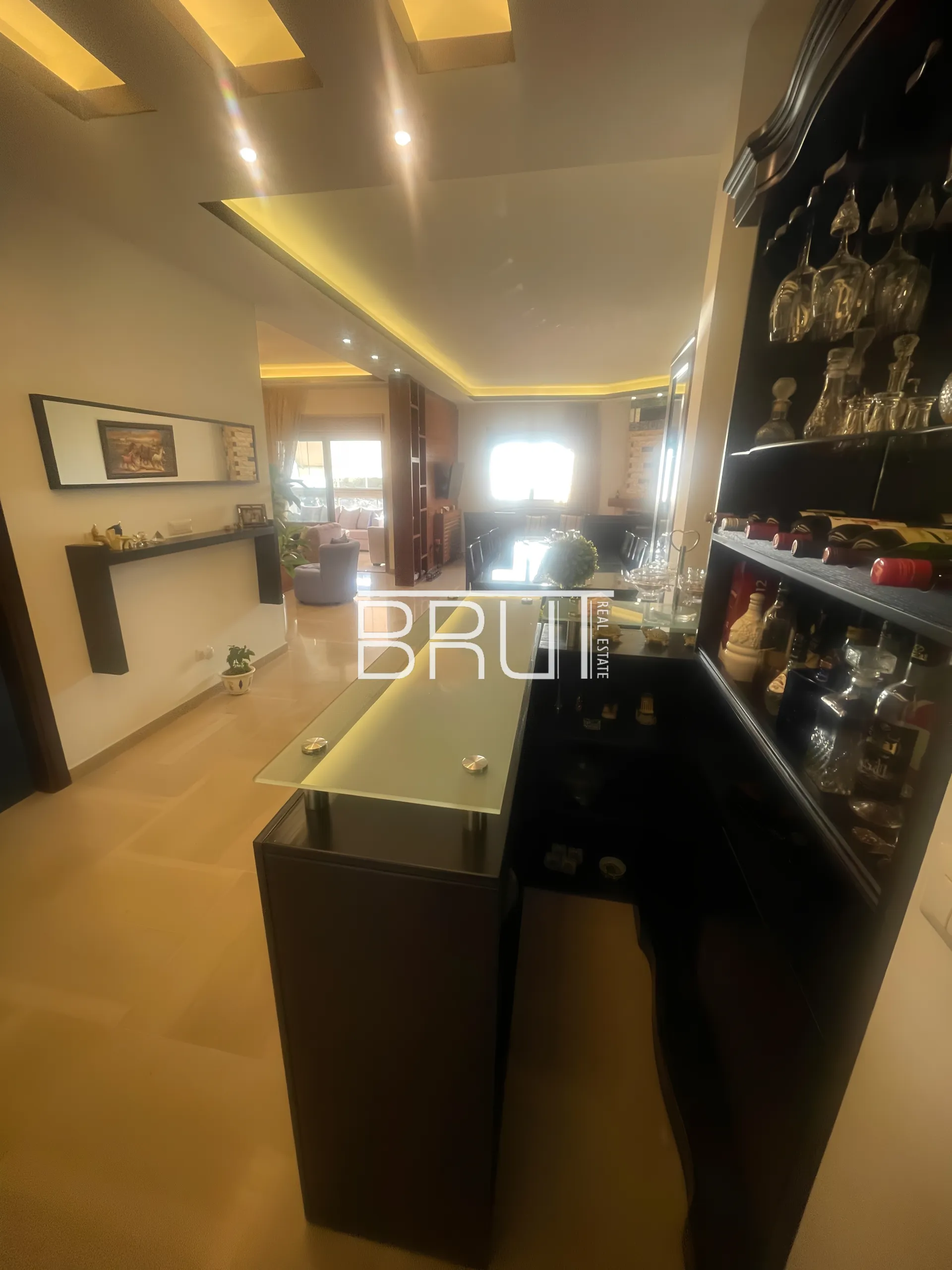 Apartment for Sale in Ballouneh