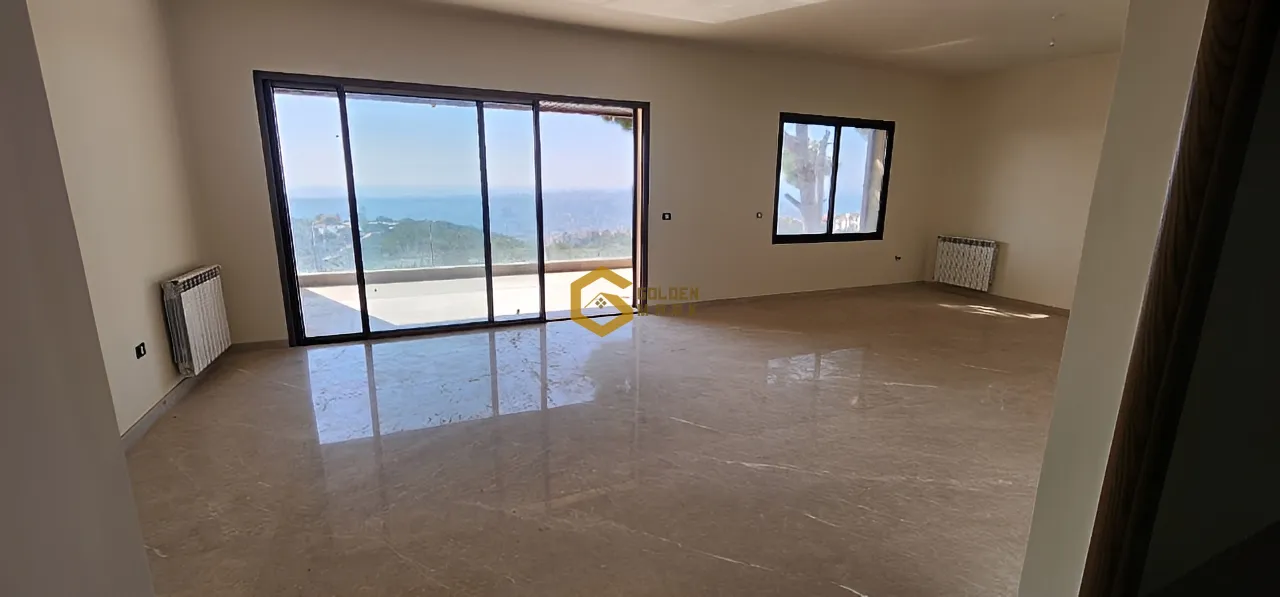 Apartment for Sale in Ain Saadeh - 3 bed, 3 bath