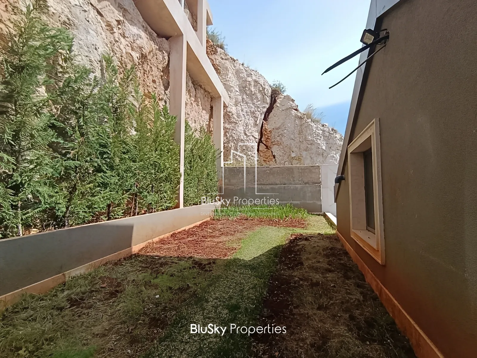 Duplex for Sale in Adma - 4 bed, 5 bath
