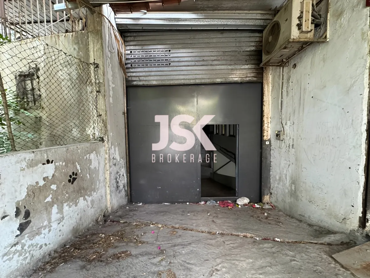 Warehouse for rent in Hazmieh