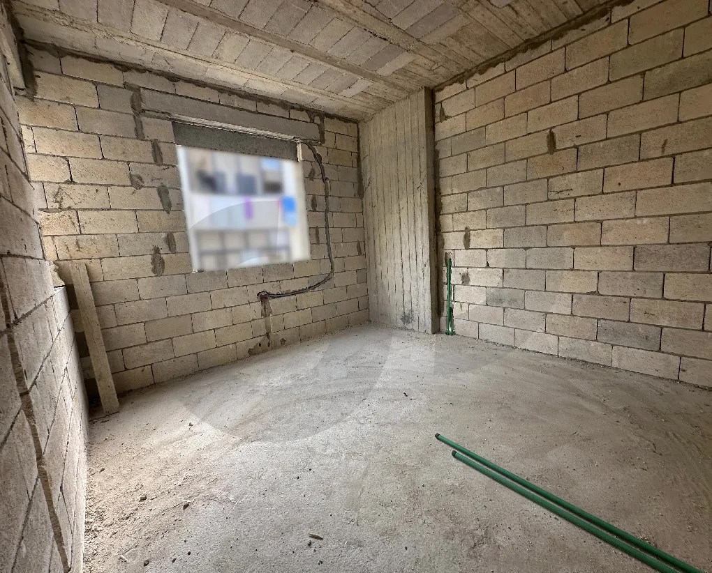 Apartment for Sale in Halat