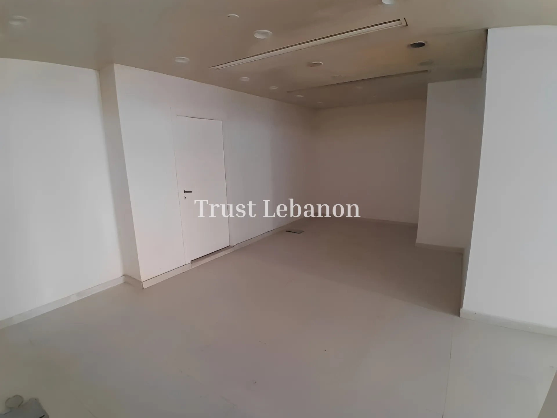 Showroom for rent in Zouk Mikael, Lebanon
