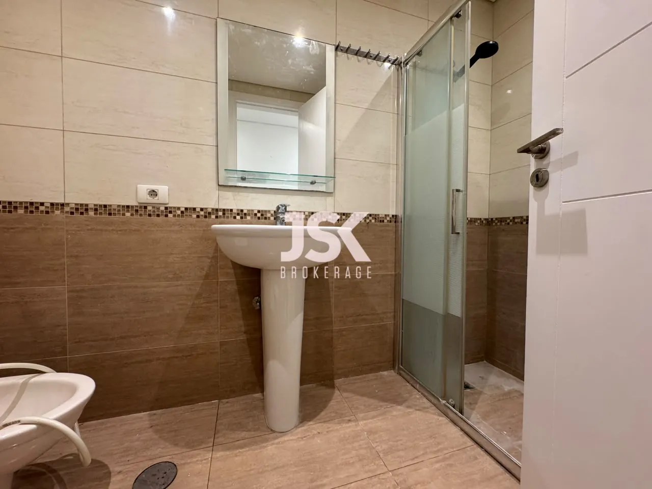 Apartment for Sale in Ras Beirut