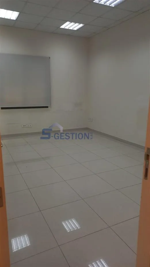 Office for rent in Zalqa