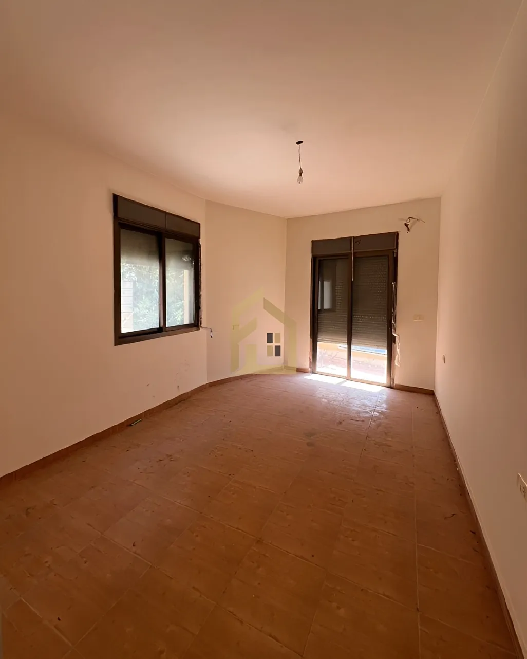 Apartment for sale in Ain Aalaq, Lebanon - 2 bed, 2 bath
