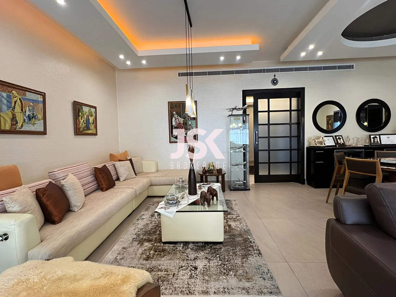 Apartment for Sale in Achrafieh - 3 bed, 4 bath