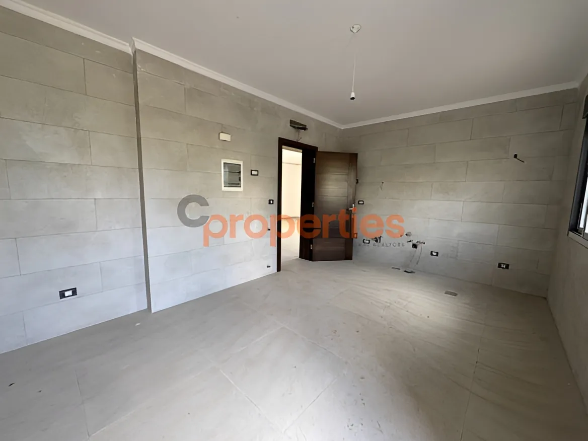 Apartment for Sale in Cornet Chahwan