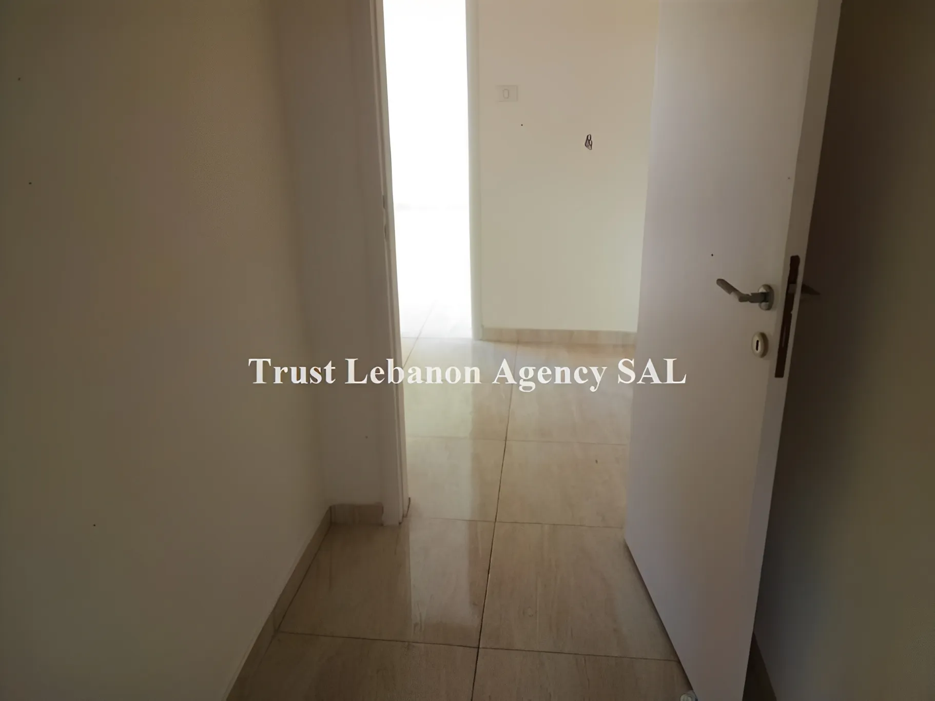 Office For Rent in Beirut, Badaro