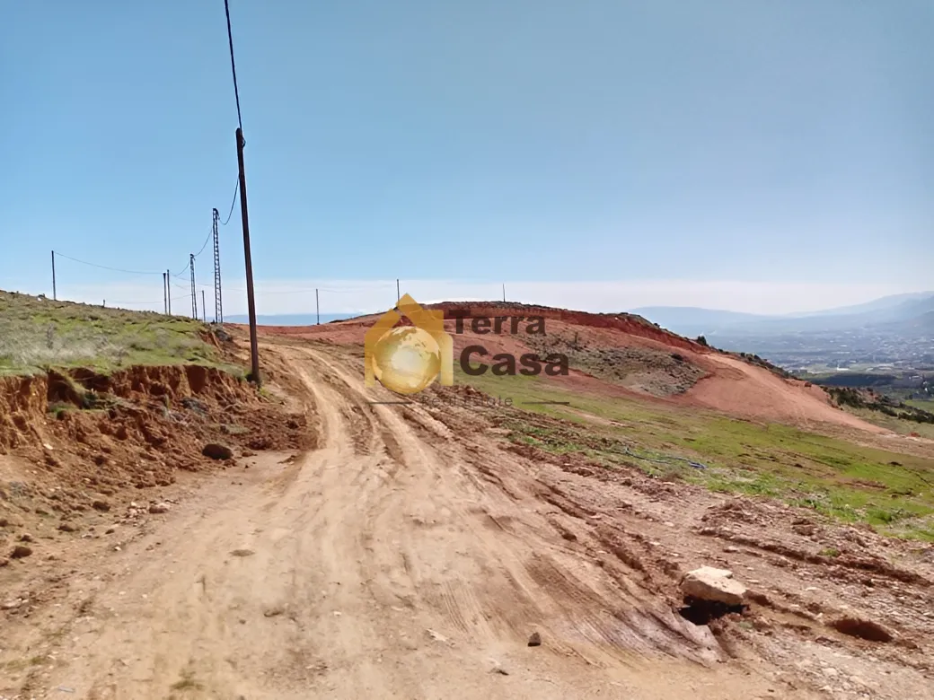 Land for Sale in Ain el Hajal 1664 Sqm