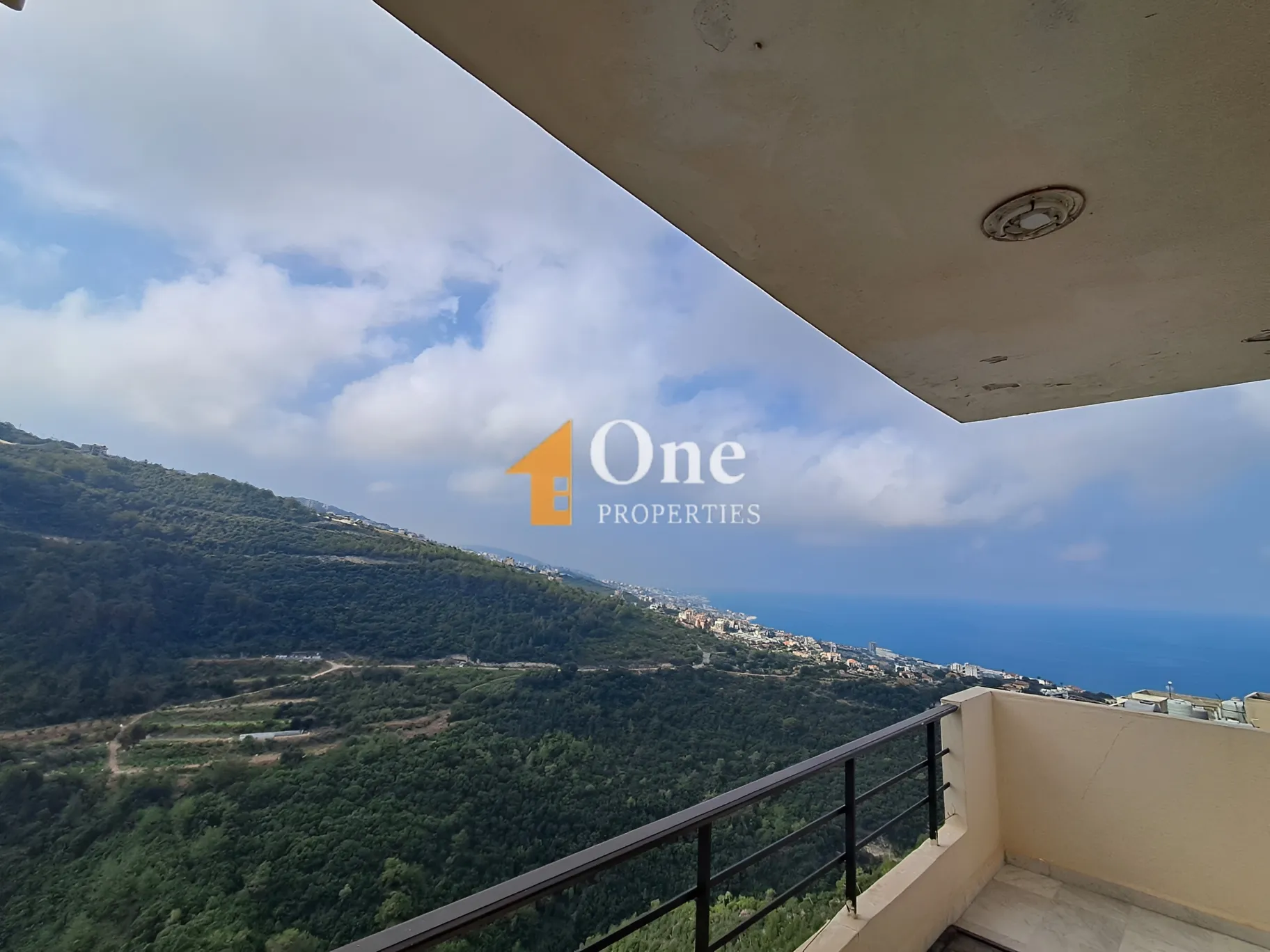 Apartment for sale in Blat, Lebanon