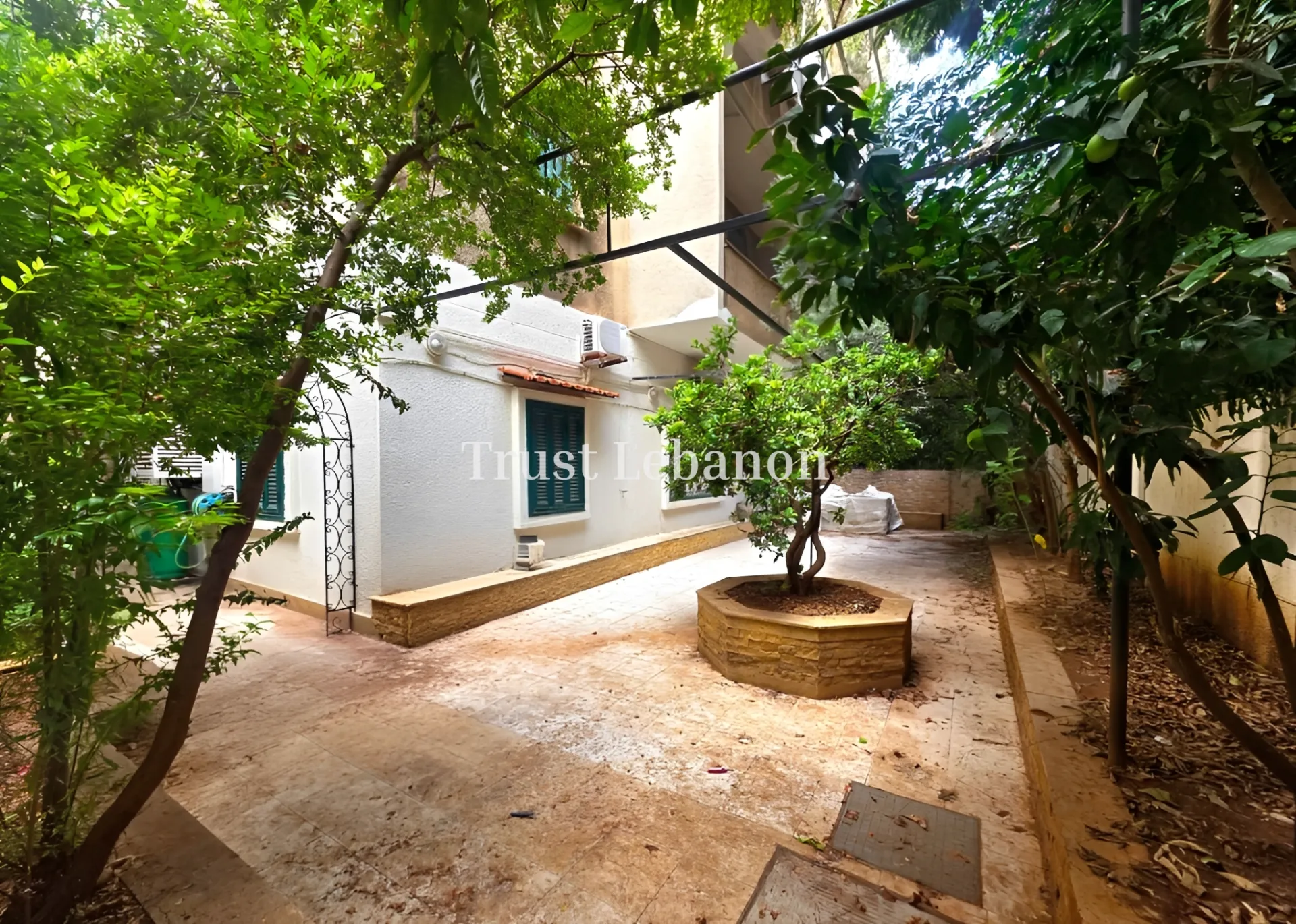 Apartment for sale in Horch Tabet