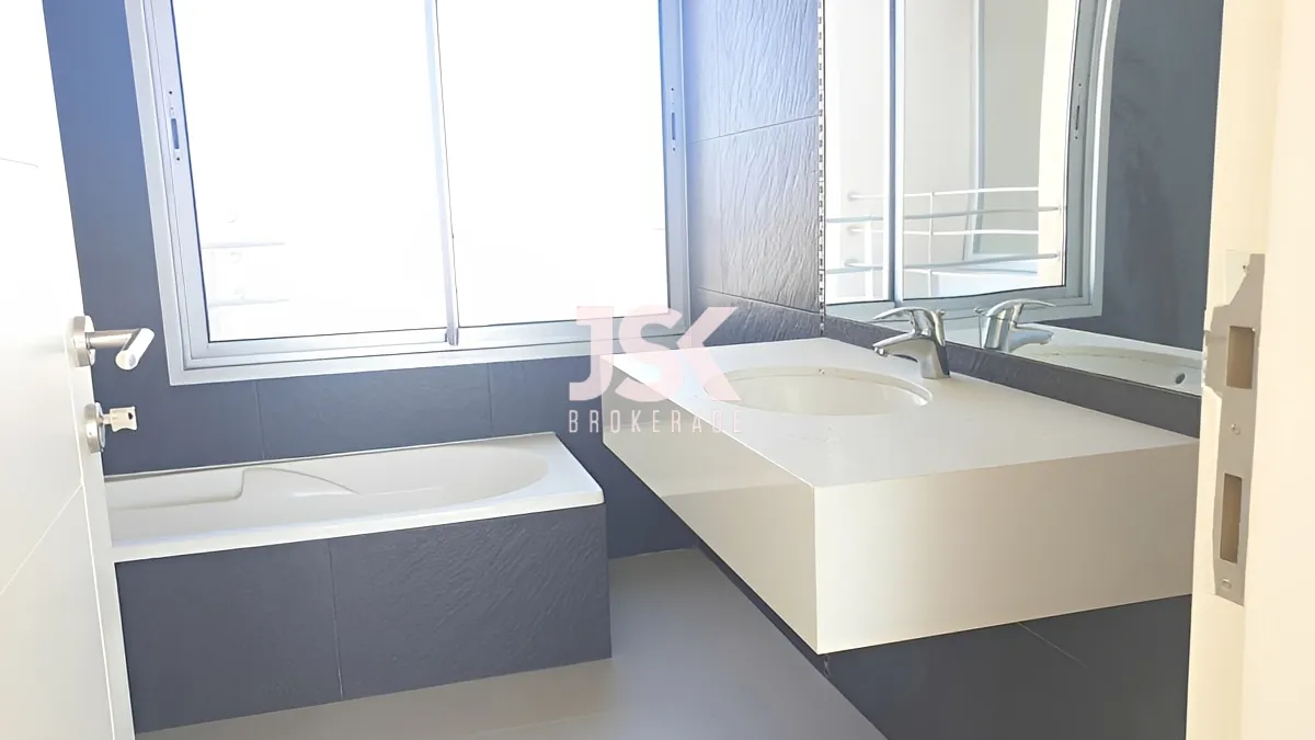 Apartment for Sale in Clemenceau, Bayrut, Lebanon