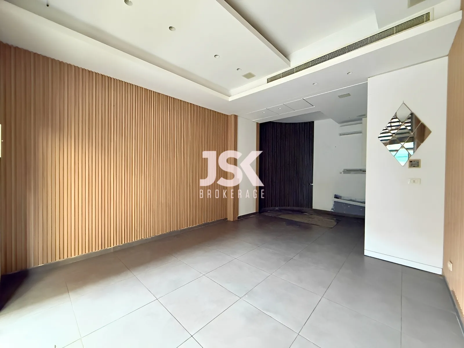 Shop for Rent in Achrafieh