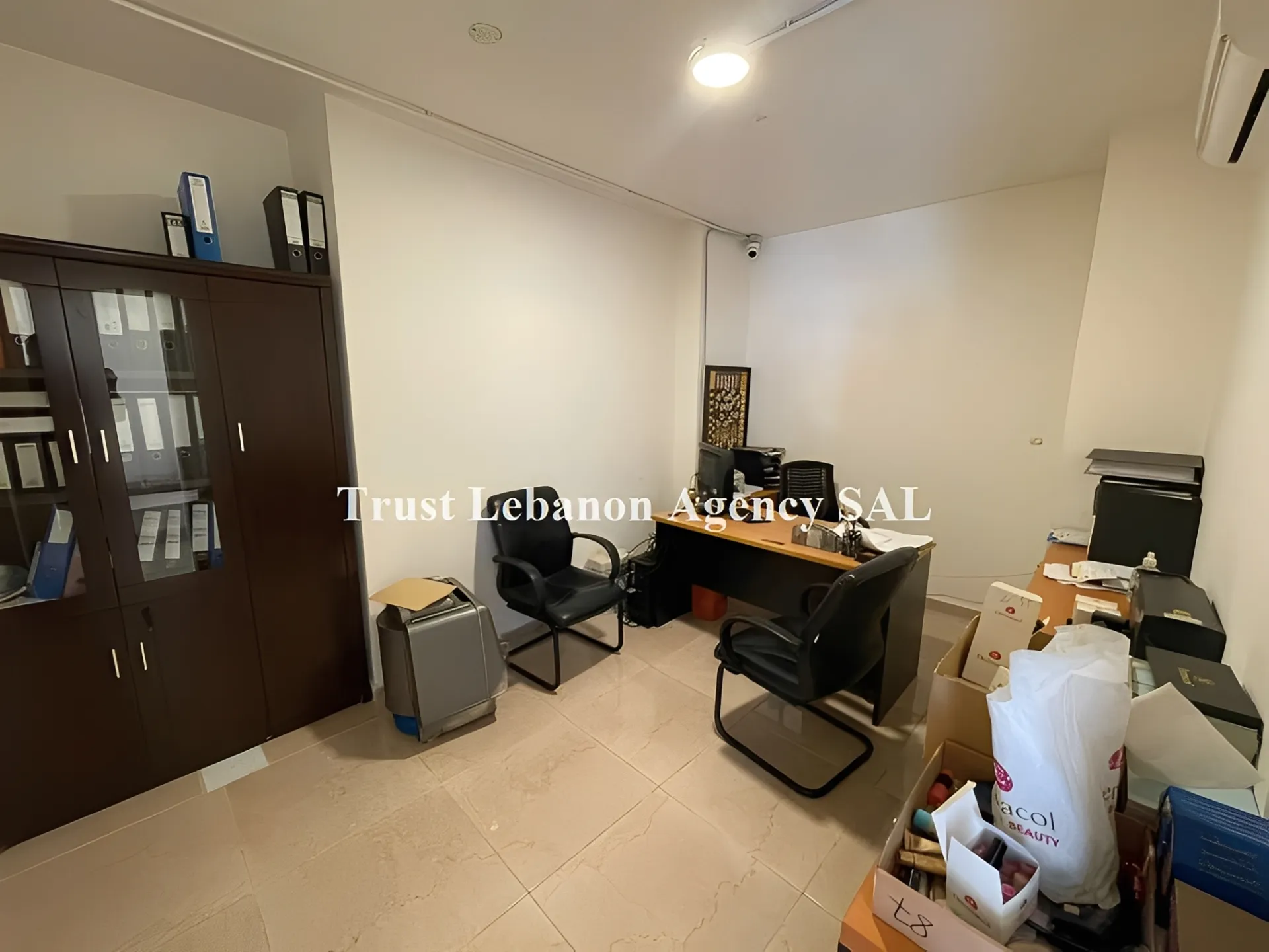Shop for sale in Beirut, Bir Hasan