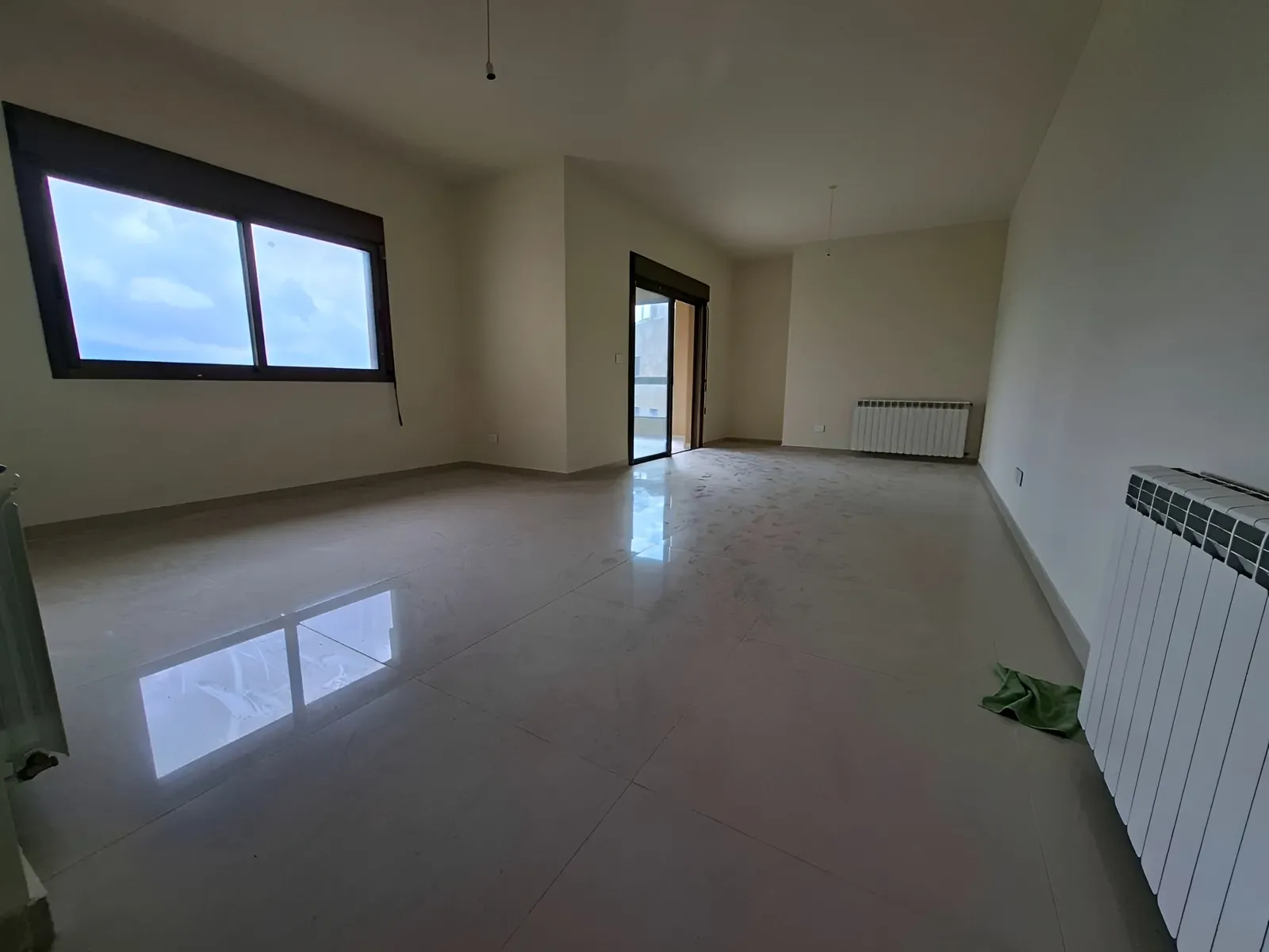 Apartment for Rent in Ajaltoun