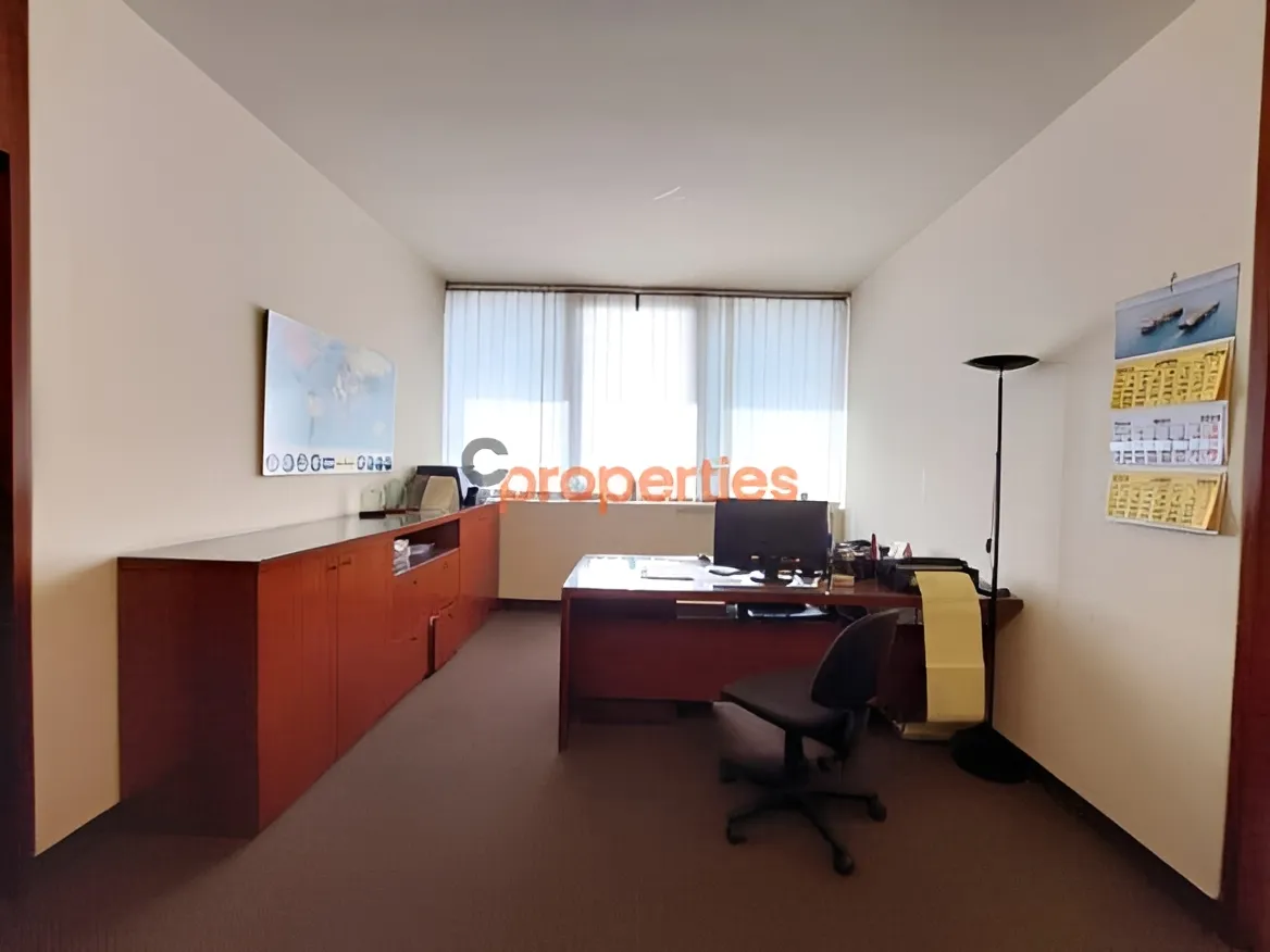 Office for Rent in Jal El Dib