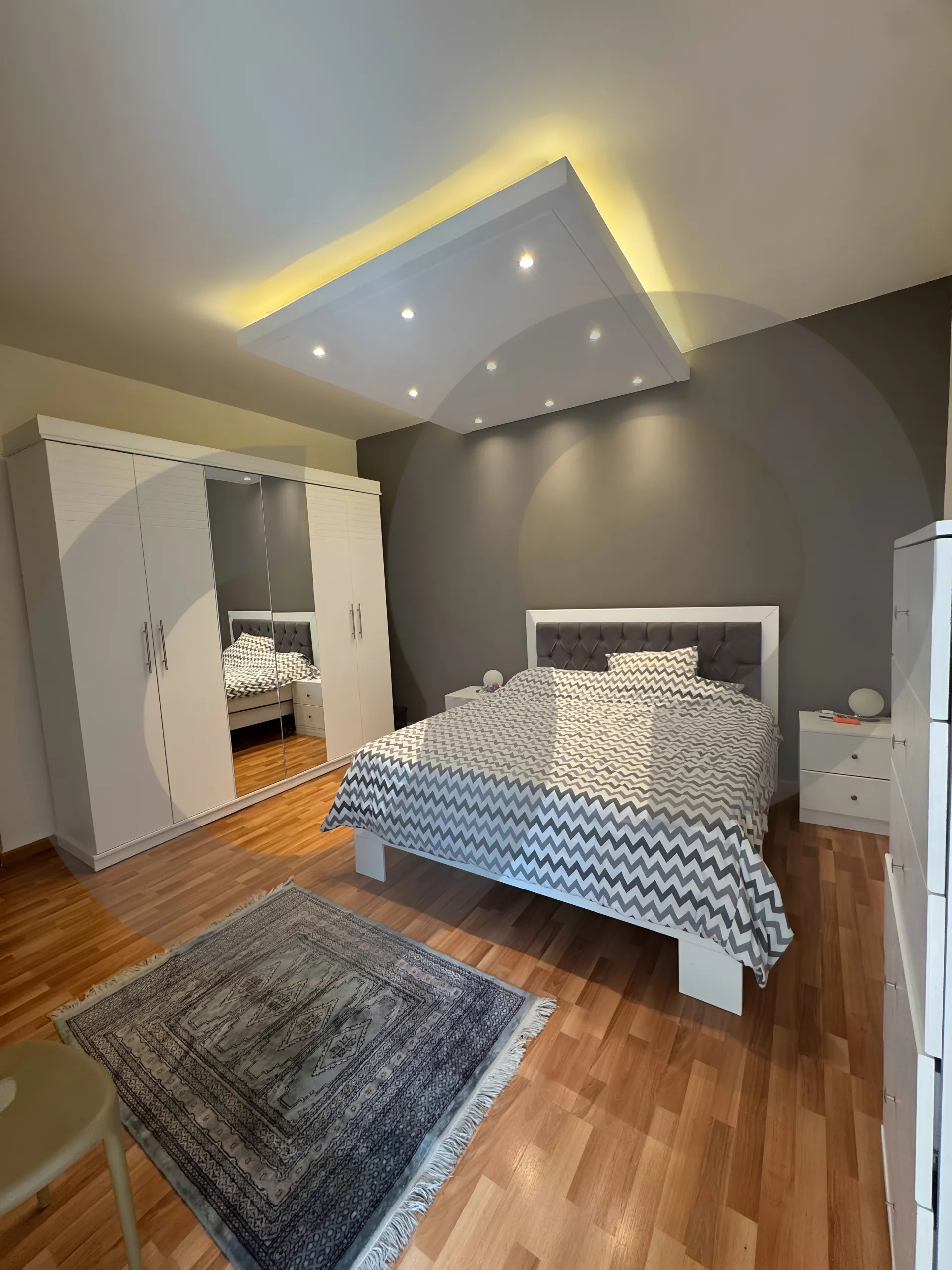 Apartment for Rent in Haret Sakher
