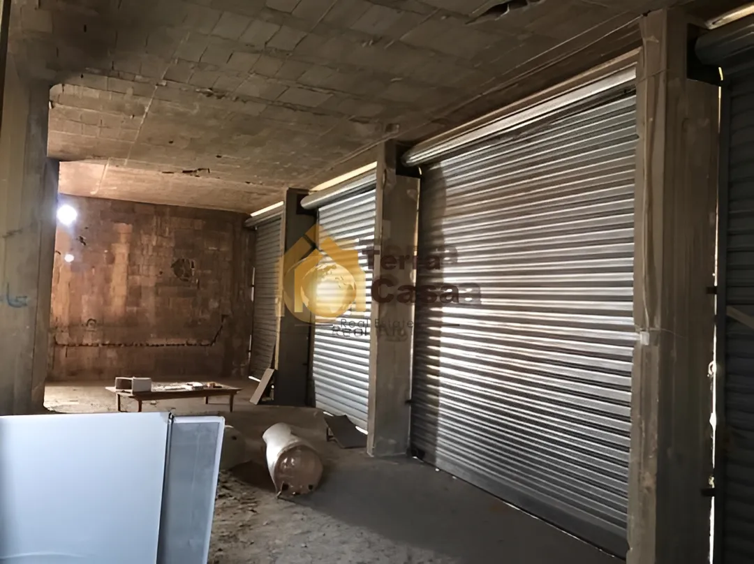 Shop for Rent in Haouch el Omara For Rent