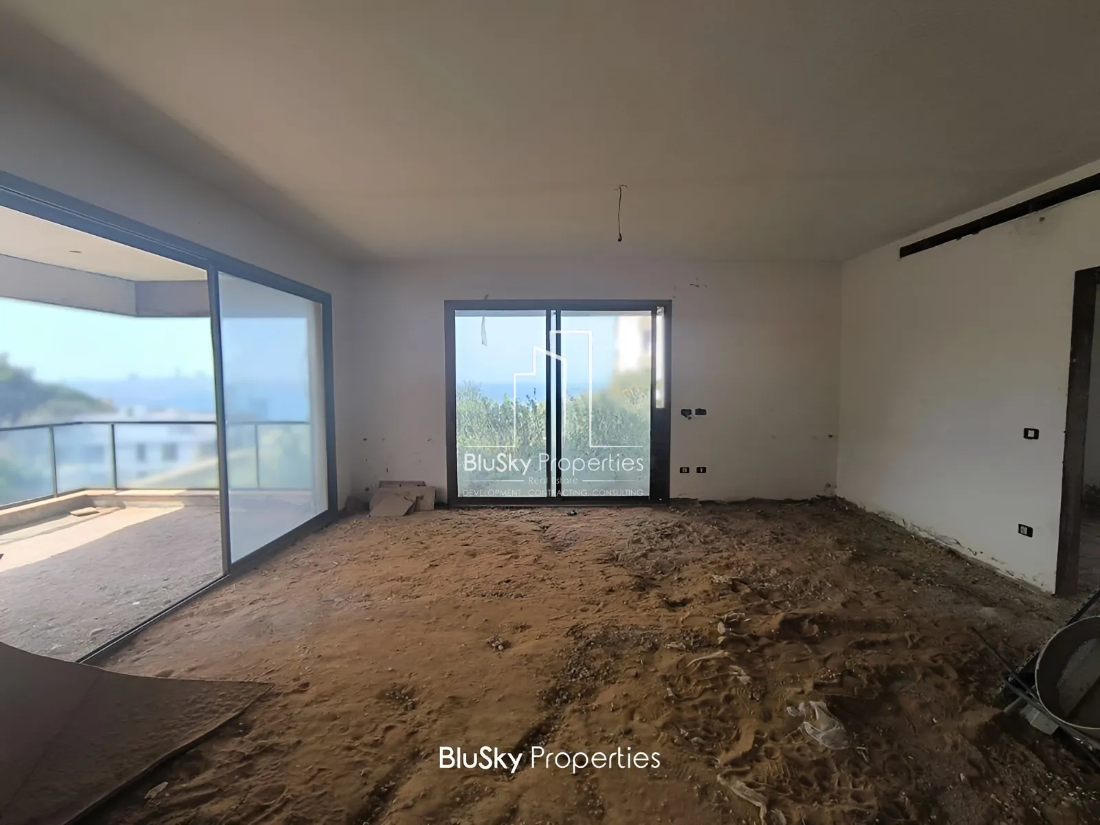 Apartment for Sale in Rabieh - 3 bed, 4 bath