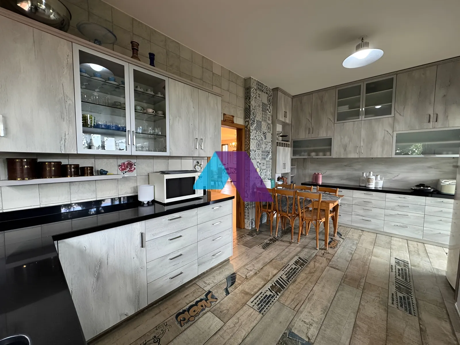 Villa for Sale in Breij