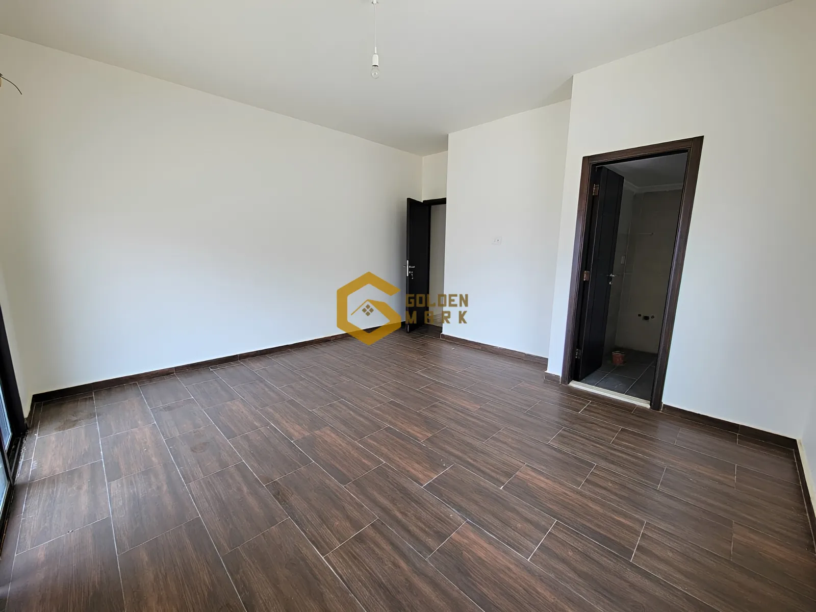 Apartment for Sale in Halat