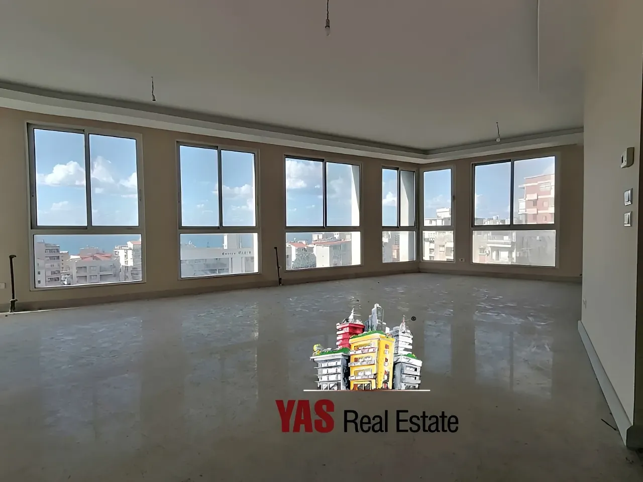 Apartment for Sale in Haret Sakhr - 4 bed, 5 bath