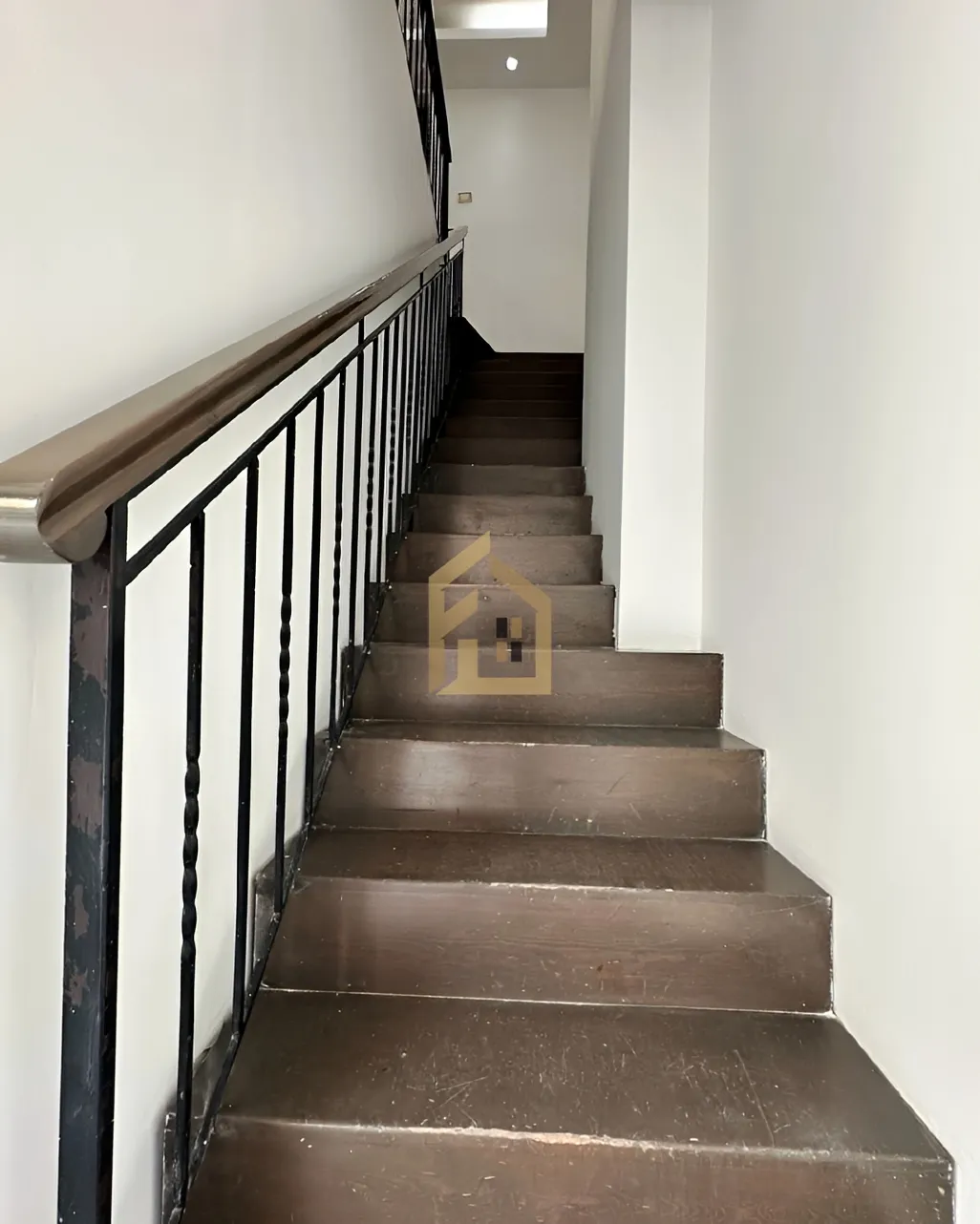 Shop for rent in Jdeideh, Lebanon