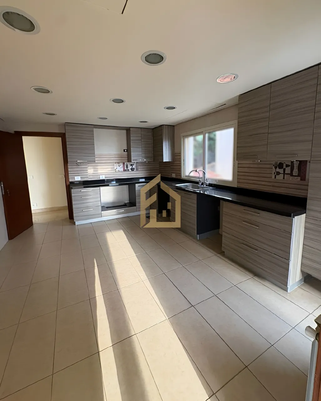 Apartment for sale in Beit El Chaar, Lebanon - 3 bed, 3 bath