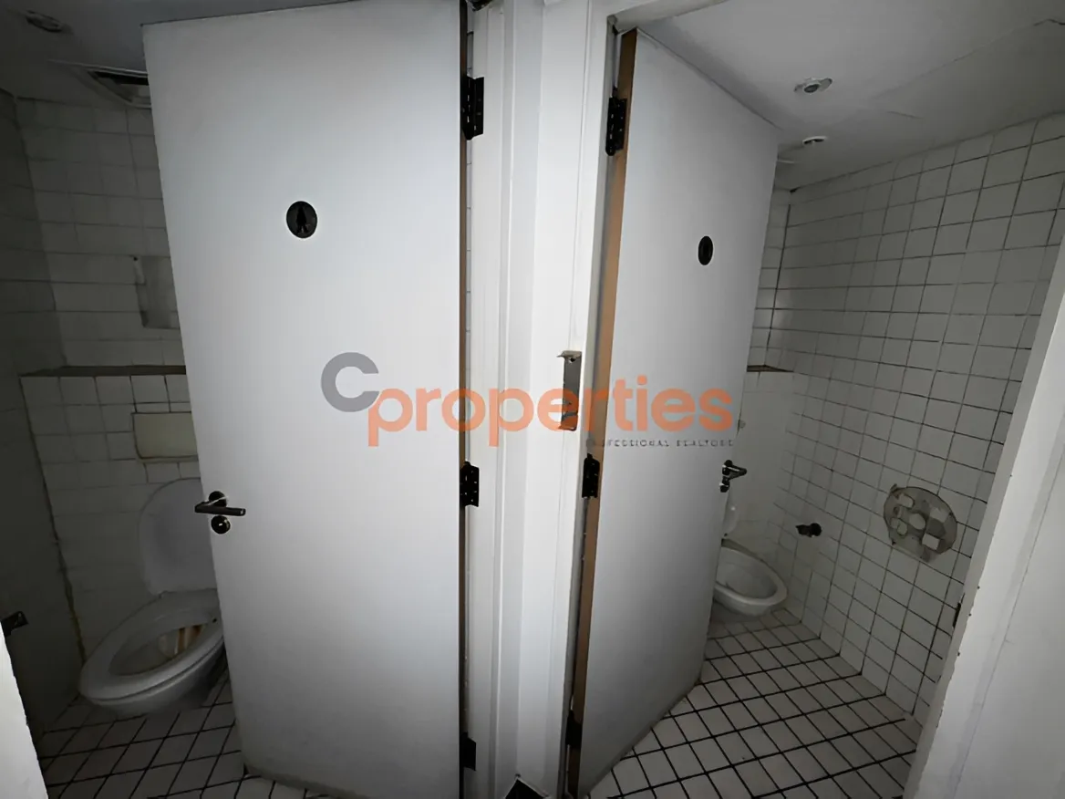Office for Rent in Forn El Chebbak