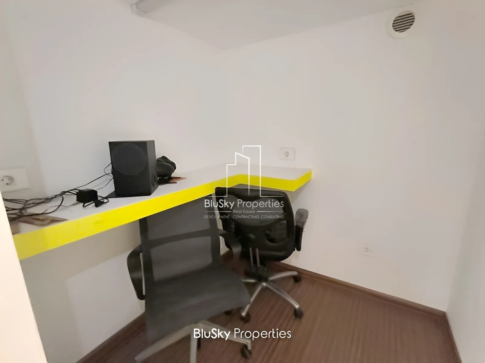 Warehouse for sale in Antelias