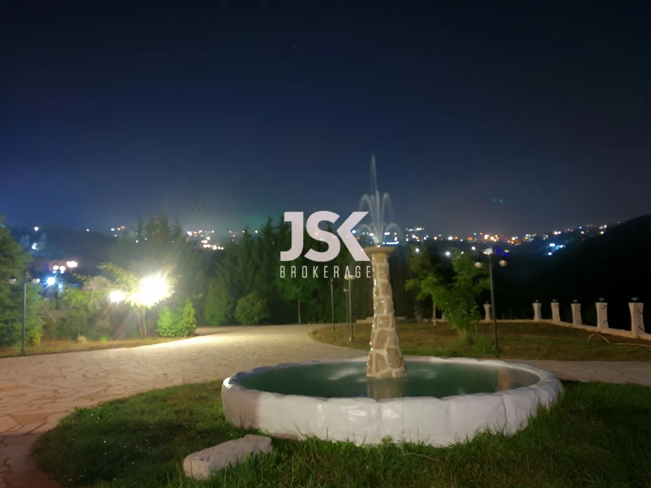 Villa for Sale in Ajaltoun