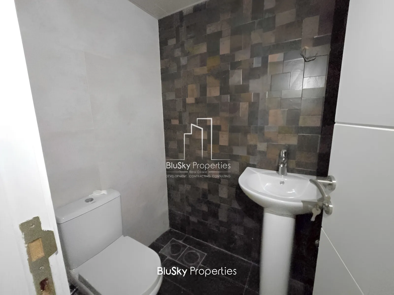 Apartment for Sale in Mar Roukoz