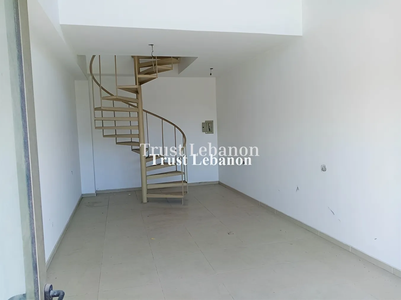 Shop for rent in Hazmieh, Lebanon