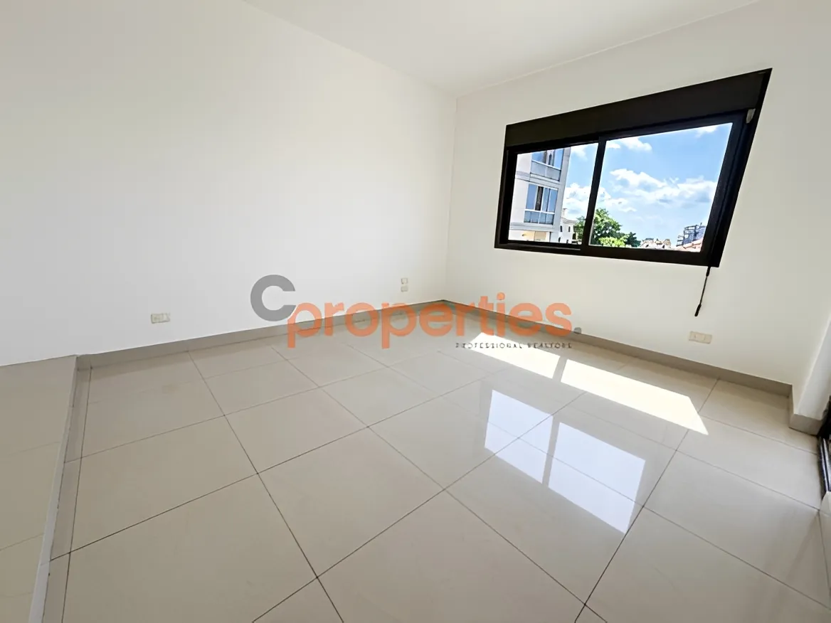 Apartment for Rent in Naqqache