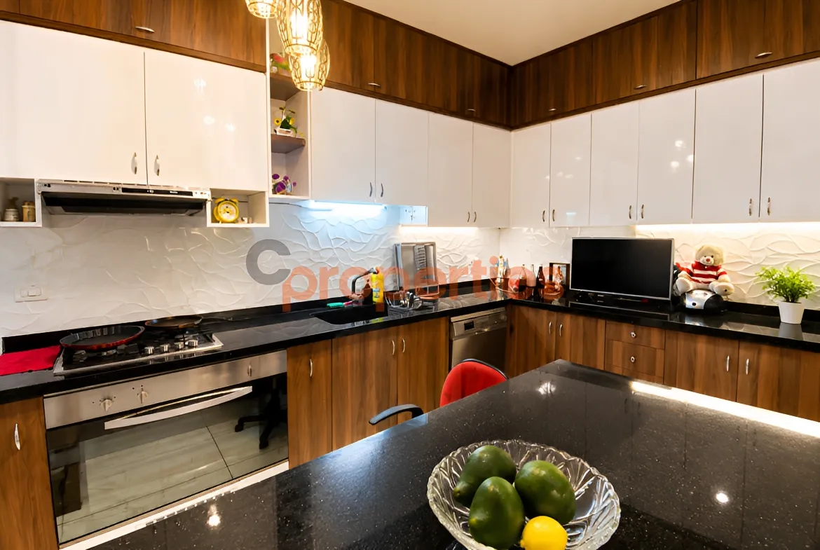 Apartment for Sale in Yarzeh - 4 bed, 4 bath
