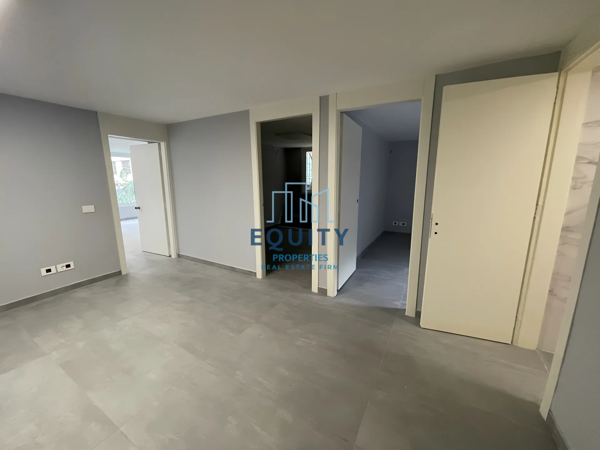 Office for rent in Badaro