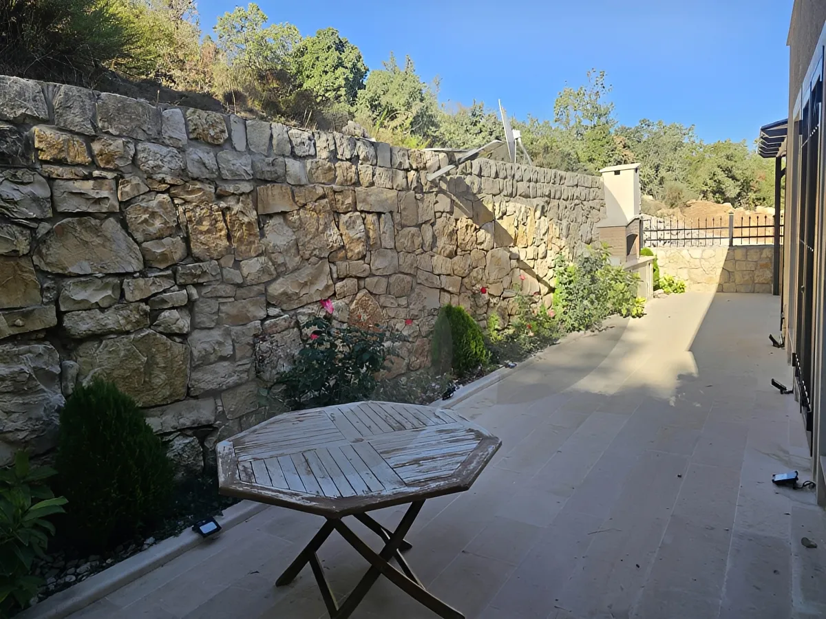 Apartment for Sale in Mechmech, Lebanon
