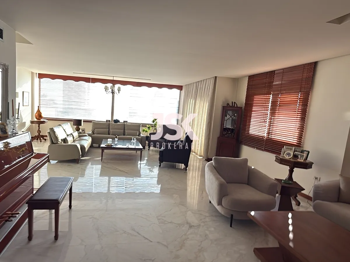 Office for Sale in Ras