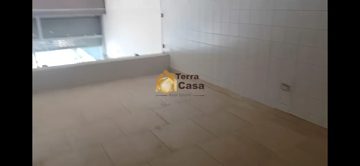 Shop for Rent in Maalaka
