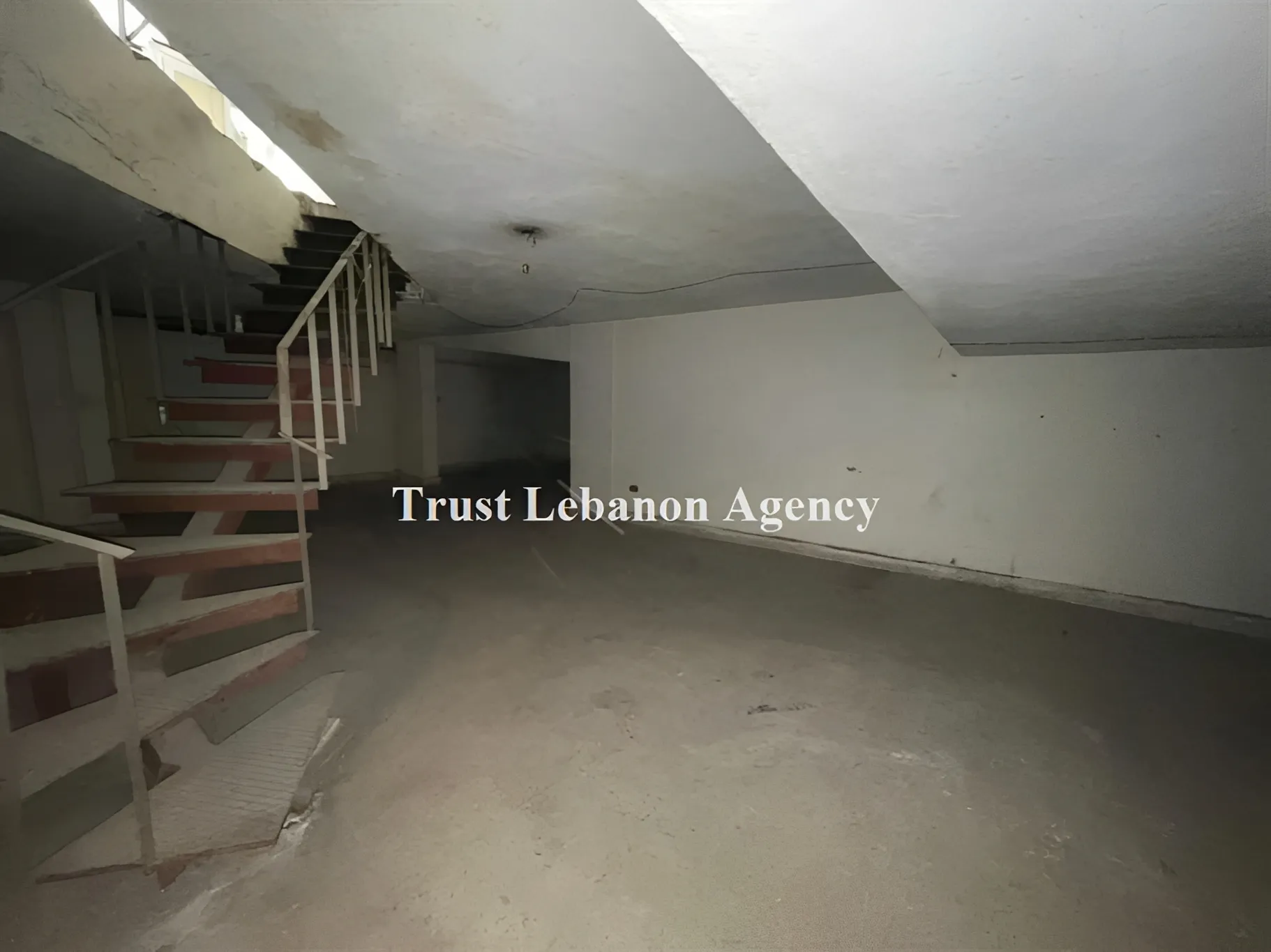 Shop for rent in Achrafieh