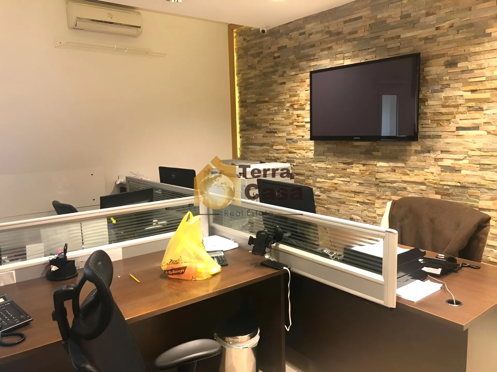 Office for sale in Zalqa